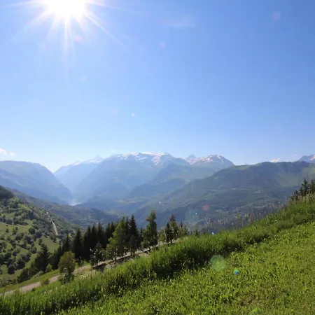 Studio Cabine 3 Pers. Aux Pieds Des Pistes Avec Balcon A Auris En Oisans - Fr-1-297-35 *